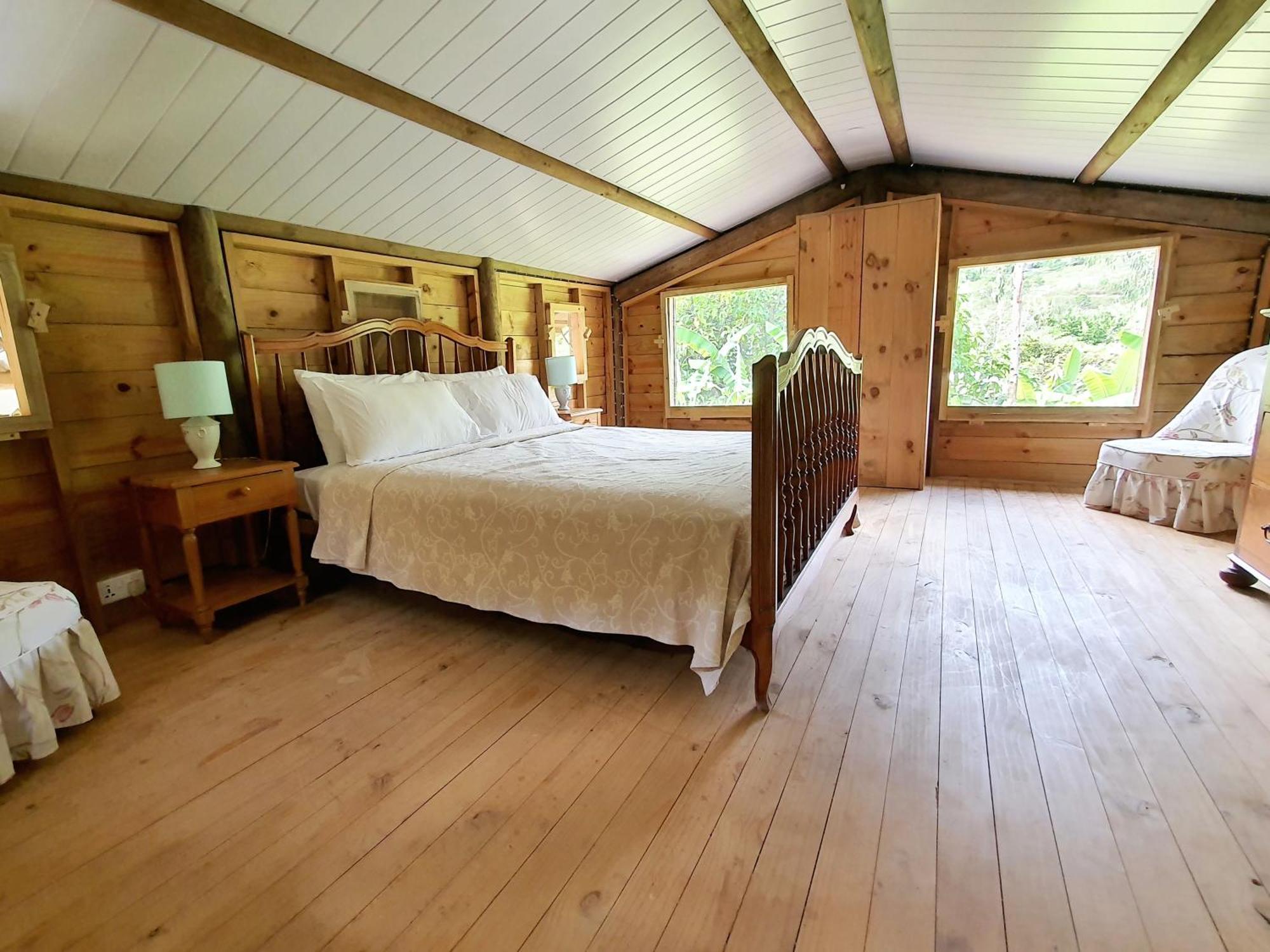 Le Chalet, La Petite Ferme Vieux Grand Port Экстерьер фото